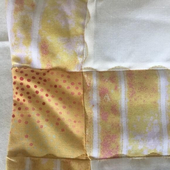 3/$25 or $12 ea. NWT Handmade Quilted Reversible Baby Bib. - Picture 6 of 11